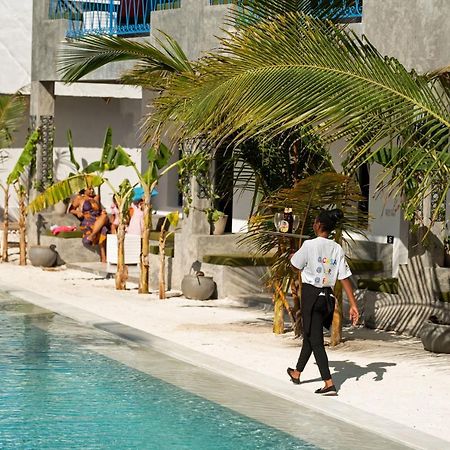 Casa Beach Hotel "Casa Del Mar" Джамбиани Экстерьер фото