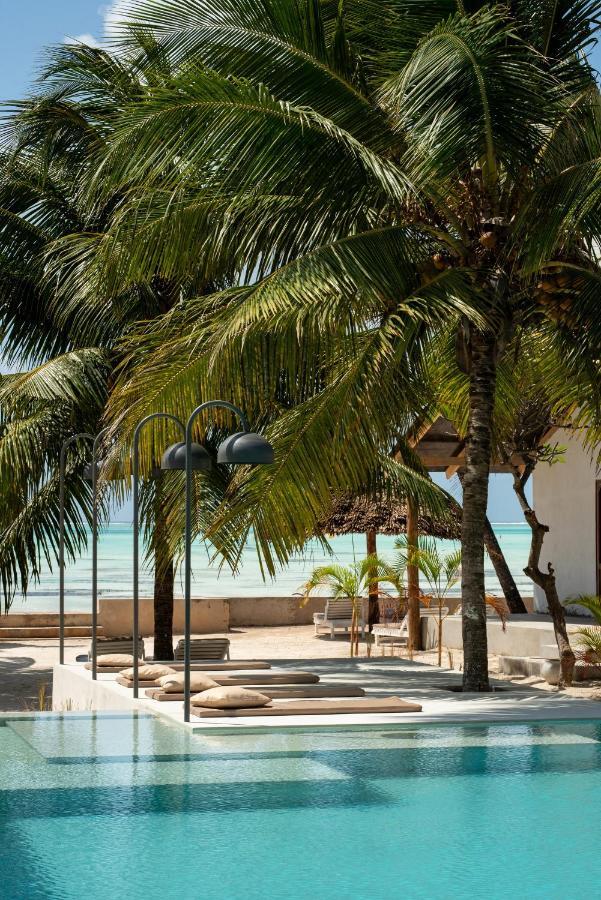 Casa Beach Hotel "Casa Del Mar" Джамбиани Экстерьер фото