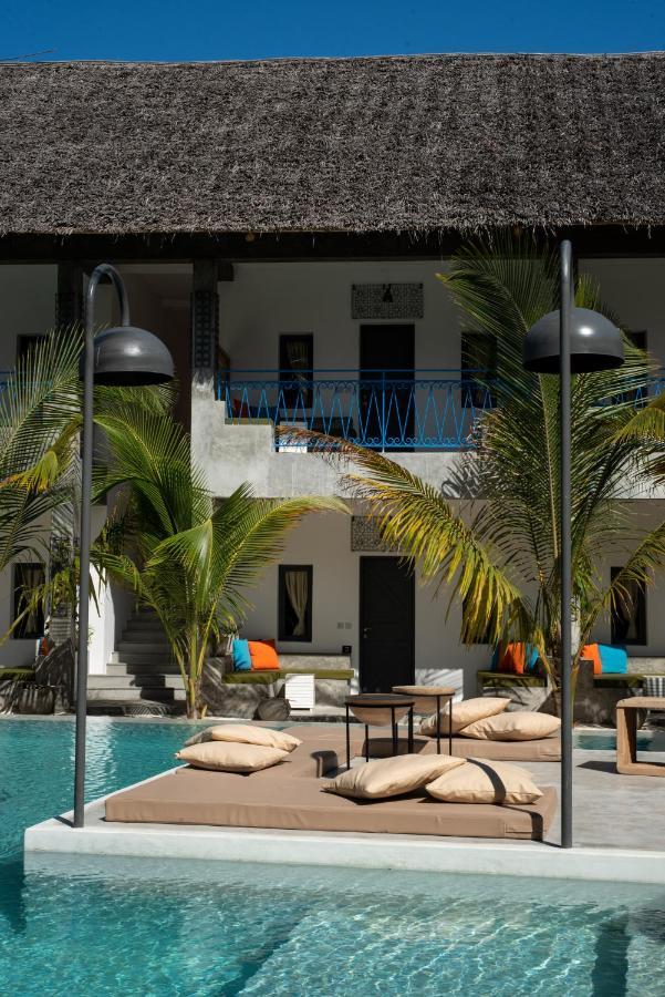 Casa Beach Hotel "Casa Del Mar" Джамбиани Экстерьер фото
